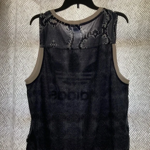 Adidas Originals Men’s Black and Gray Tank Top Size Small - Picture 2 of 5